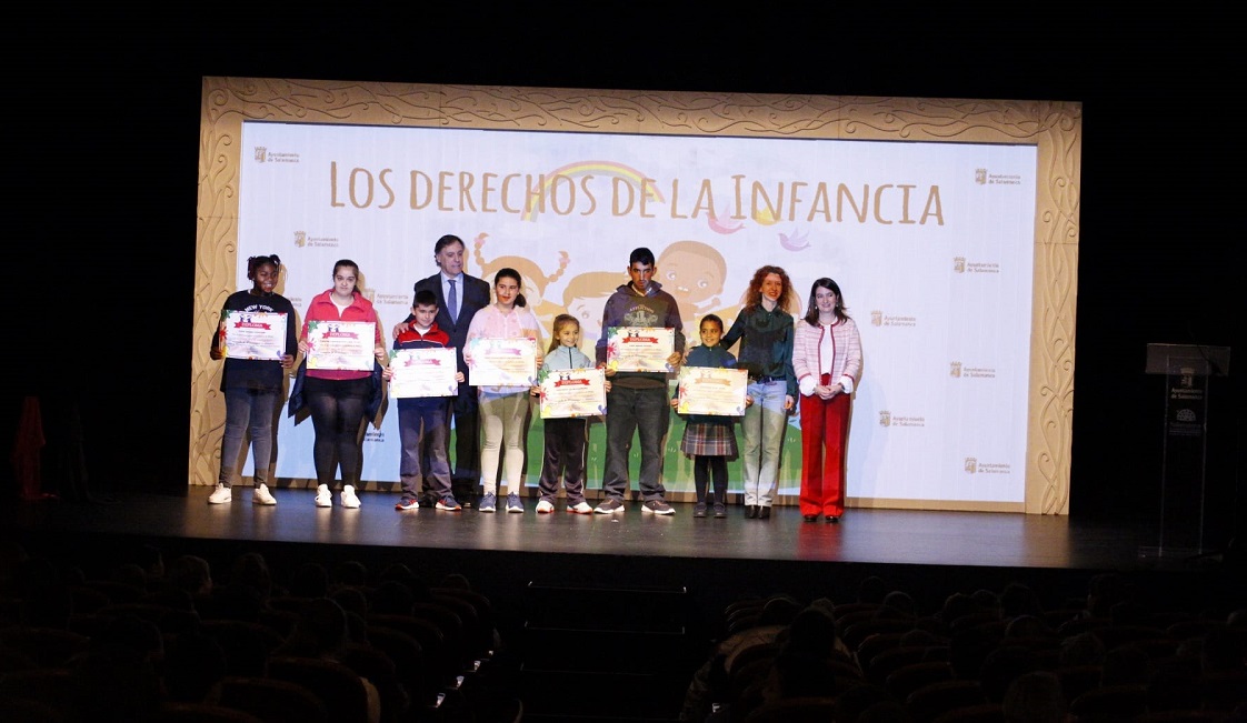 El alcalde de Salamanca en la entrega de diplomas