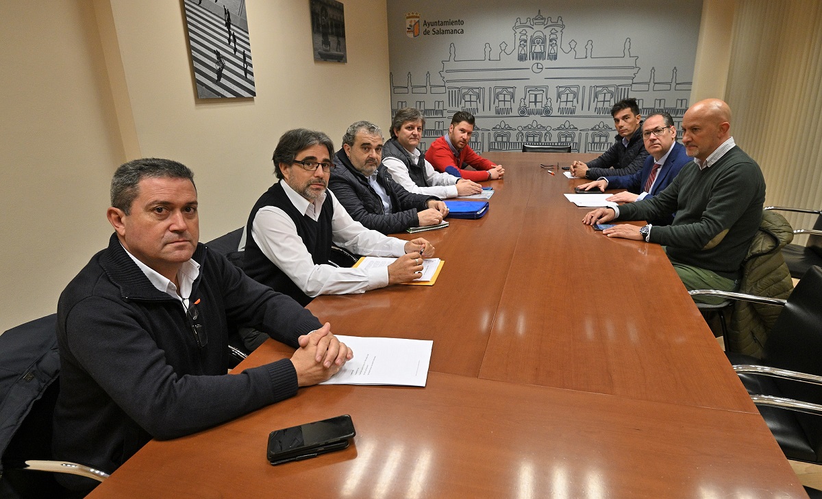 Reunion con los representantes del sector del taxi