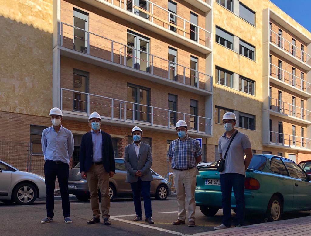 Visita a la construccion de las nuevas viviendas en El Rollo