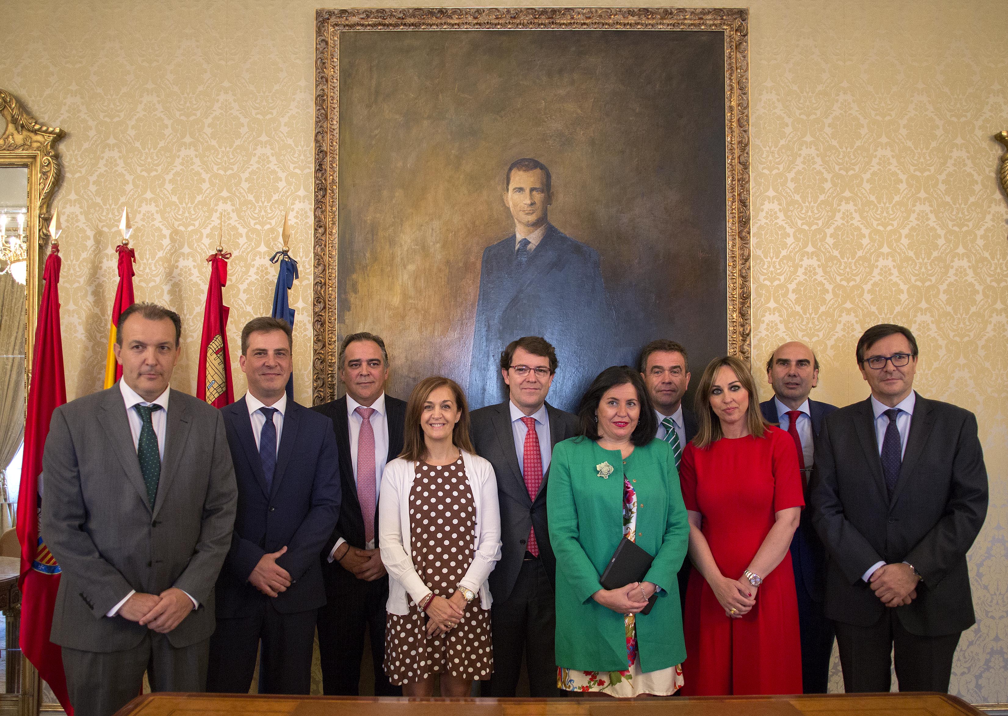 El alcalde ha suscrito hoy convenios de colaboracion rtes. de entidades financieras