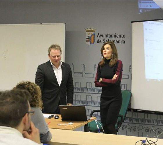 La Concejala de Comercio  Almudena Parres  asistio a la iniciativa