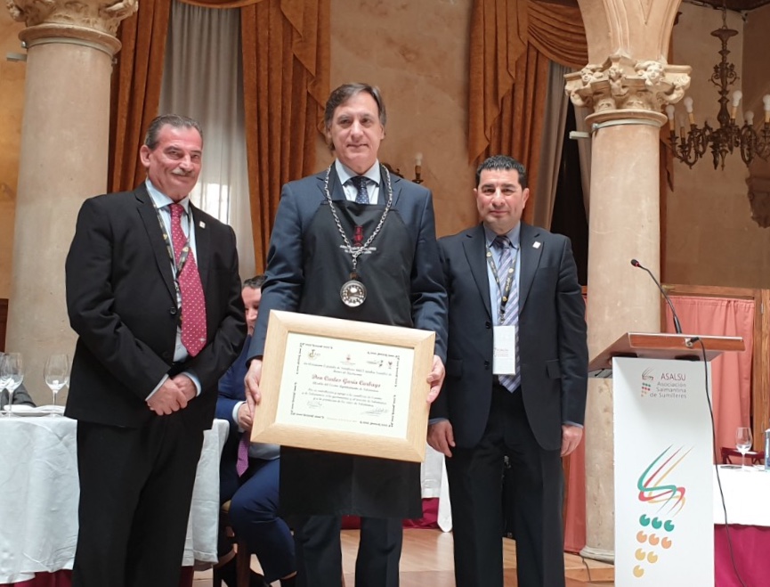 El alcalde de Salamanca con el premio Sumiller de Oro