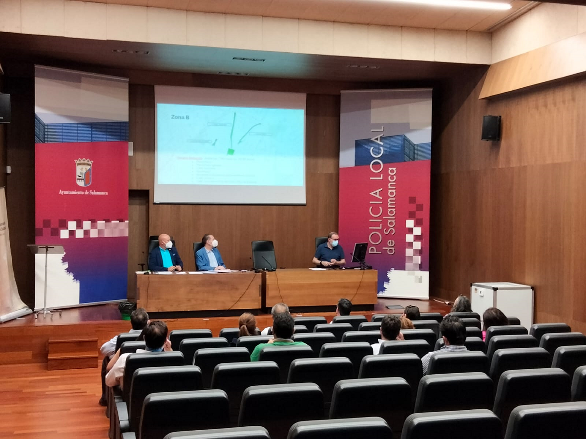 Reunion con los agentes implicados en la actividad de carga y descarga