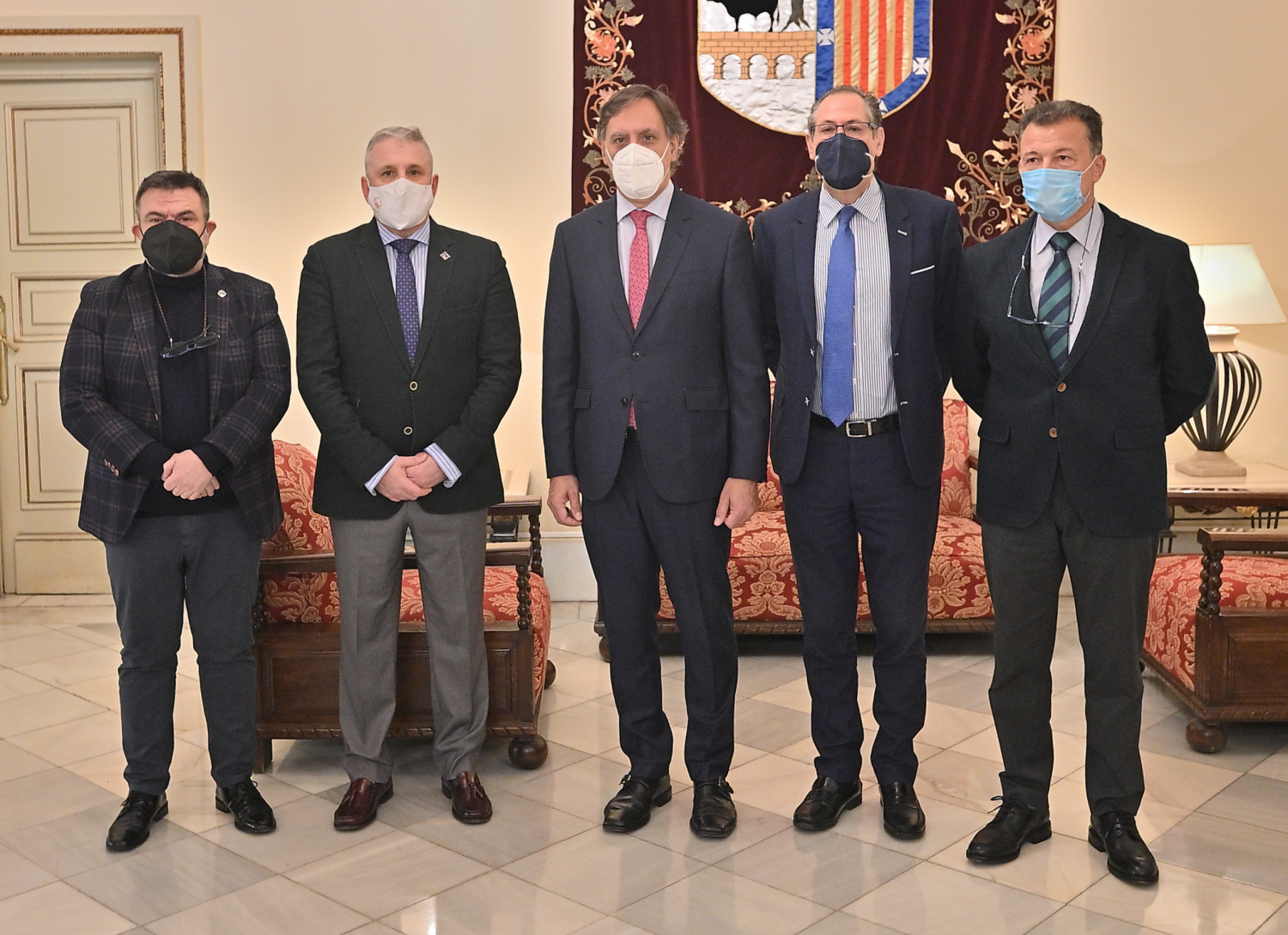 Reunion del alcalde con la Junta de Semana Santa de Salamanca