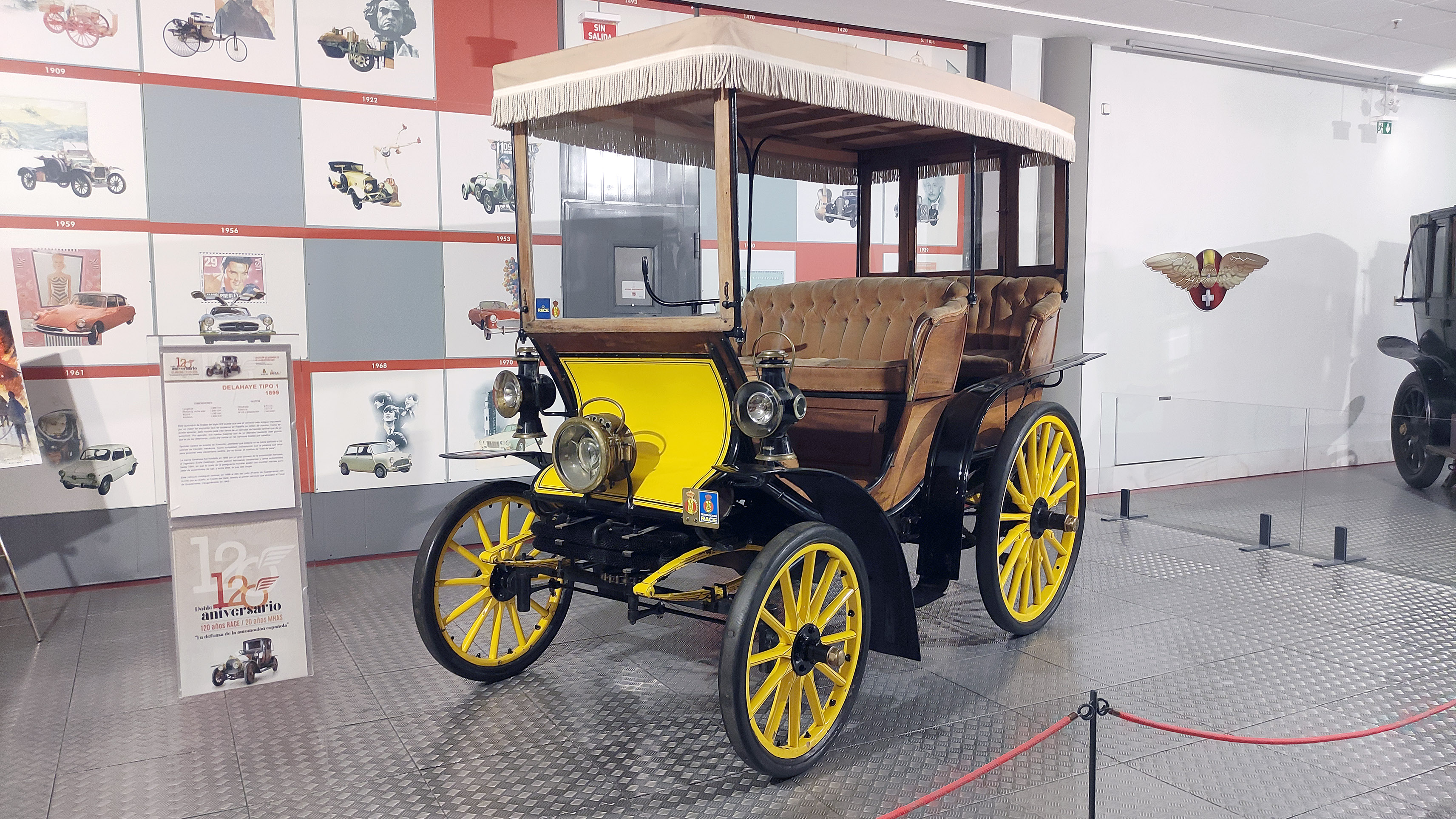 Delahaye tipo 1 del ano 1899 perteneciente a la coleccion del Real Automovil Club de Espana